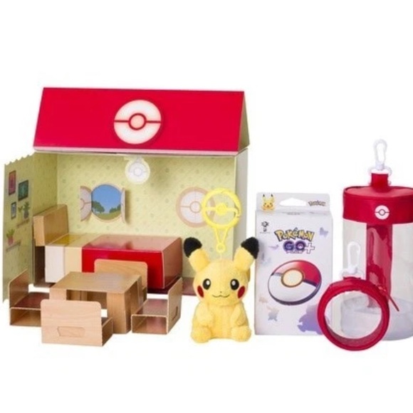 Products eligible for serial cards Pokémon GO Plus + Pokémon Center Special Set